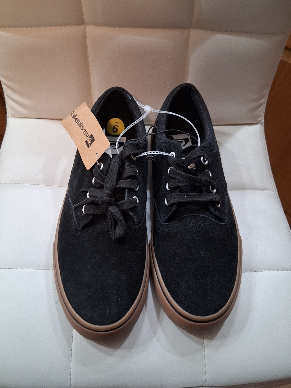 Quiksilver Men's Black Suede Low-Top Sneakers Casual Shoes Size 9